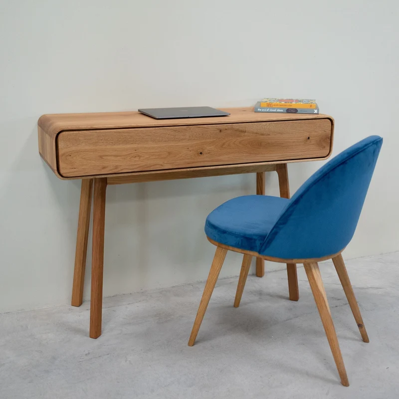 Confezione da 2 o 4 sedie da pranzo Clara, struttura in rovere massiccio, rivestimento in blu Monako | NordicStory