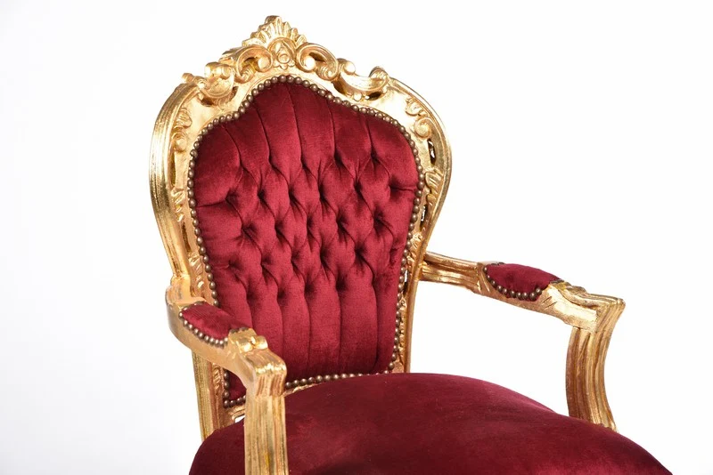 Poltrona stile luigi XVI in legno colore oro e velluto colore rosso cm 63x65x108h