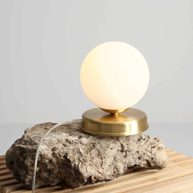 Lampada da tavolo BALL Brass S in ottone