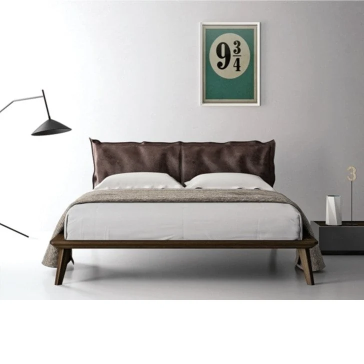 Letto MORGAN in rovere con testiera imbottita by Dall'Agnese